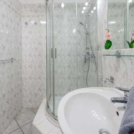 City Sazavska Апартаменты