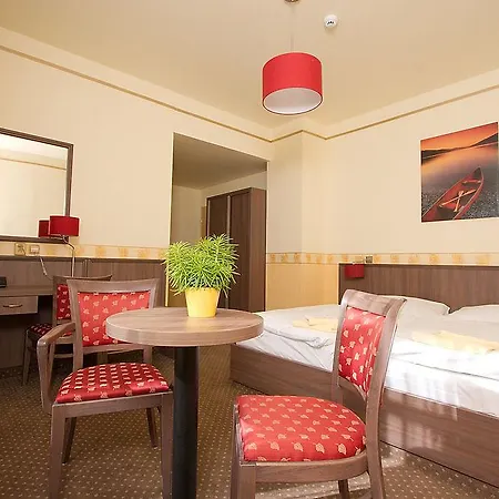 Hotel Ostruvek