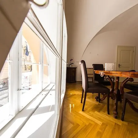 Little Town Budget Hotel Prag