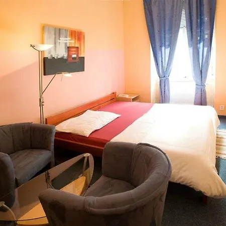 Club Praha Hotel Praga