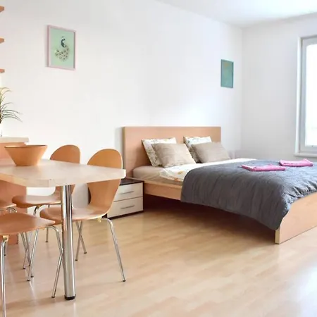 Modern - Airport 8mins Apartment *
