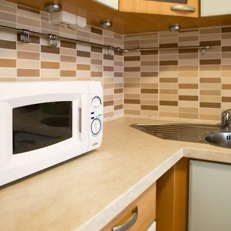 Modern - Airport 8mins Apartment Prague