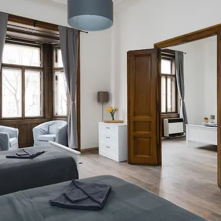 Airstay Gallery Vinohrady Apartment Prague