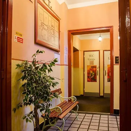 Spot Hostel
