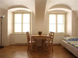 Little Town Budget Hotel 3*