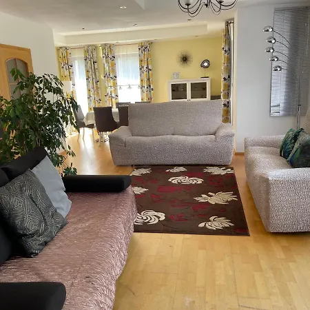 Berlin Villa Praag