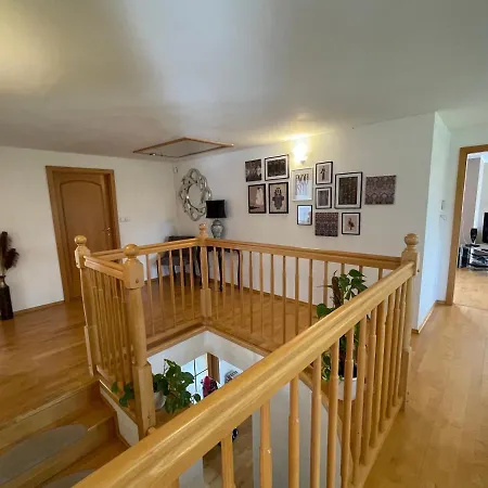 Berlin Villa Praag