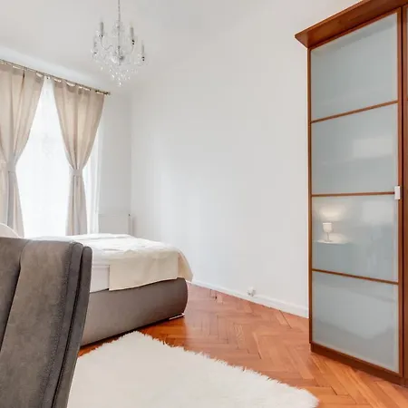 Luxury Riverside In The Center Of Apartment Prague