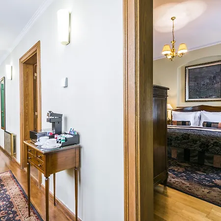 Hotel Golden Well Praga