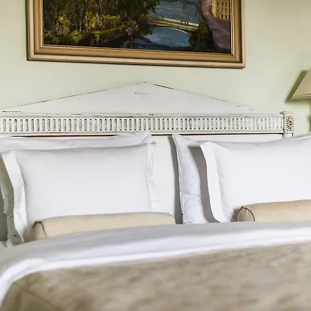 Hotel Golden Well 5*