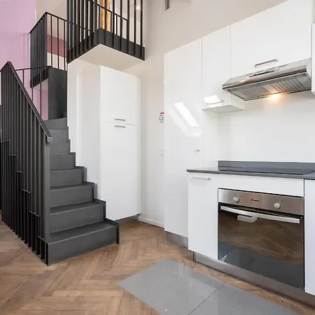 Modern Close To River Apartment