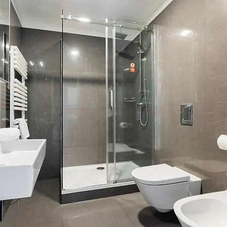 Modern Close To River Apartment