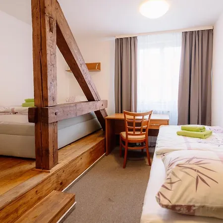 Hotel Marianeum 3*