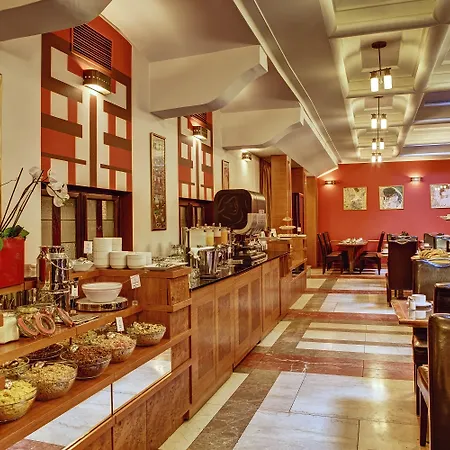 Hotel Majestic Plaza