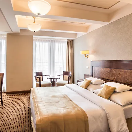 Hotel Majestic Plaza