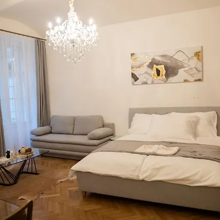 Helen Homestay Vaclavske Namesti