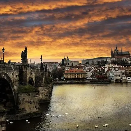 Helen Homestay Vaclavske Namesti * Praga