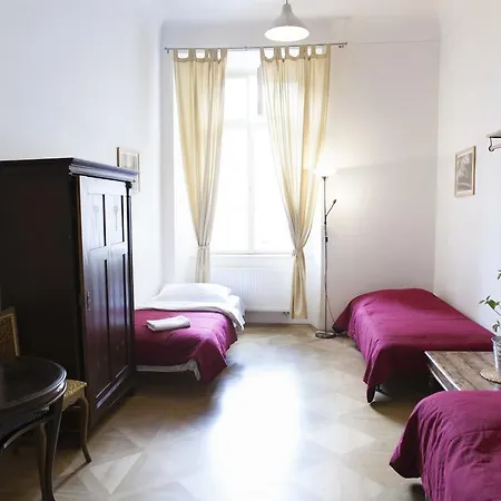 Little Town Budget Hotel Prag