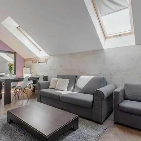Modern Close To River Apartment Prague