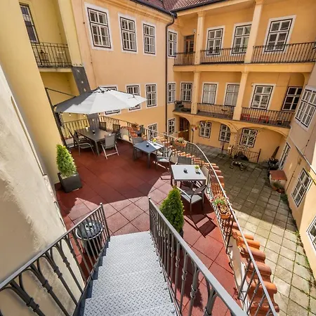 Old Town - Michalska Apartament 4*