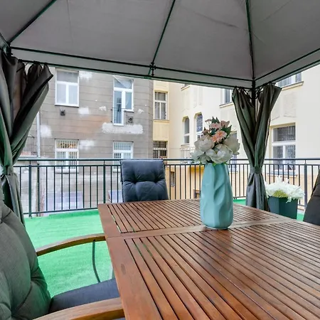 Apartment Luxury Riverside In The Center Of *