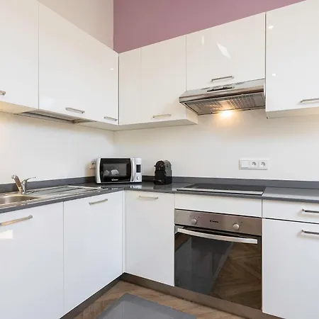 Apartment Modern Close To River *