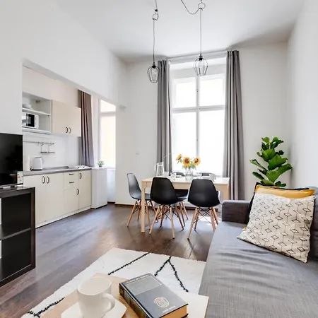 Cool & Charming In Center - Lub5 Apartment