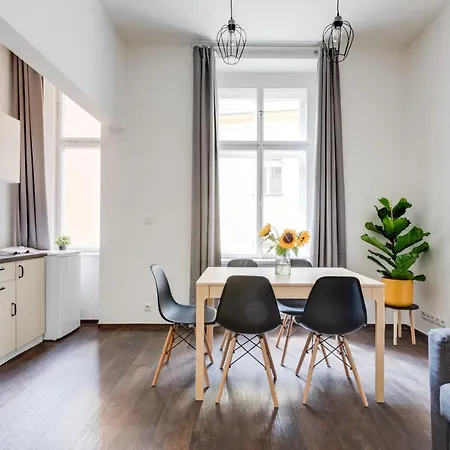 Cool & Charming In Center - Lub5 Apartment Prague