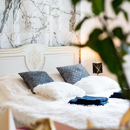 Apartment Emperors Elegance *