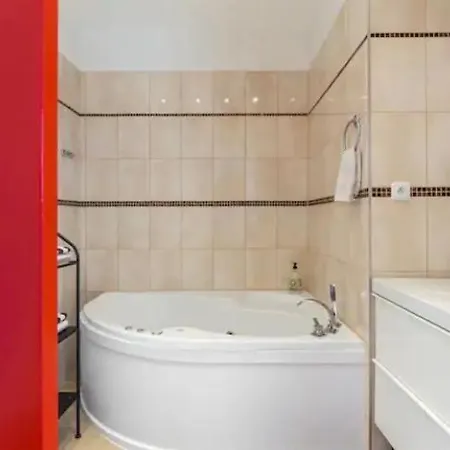 Apartment Lenka's Cozy Red + Lenka's Cozy Gold *