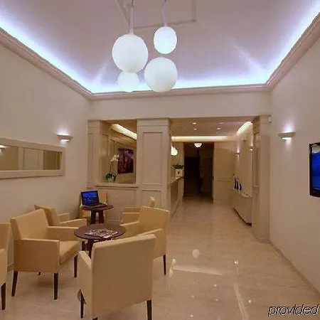 Voyage Hotel