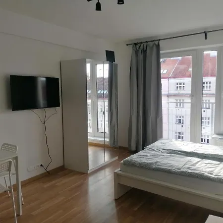Brand New #71 With Free Secure Parking In The Center Apartment Prague