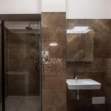 Apartment Dlazdena *