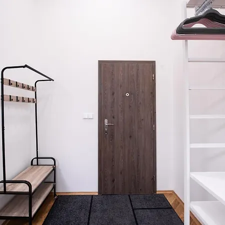 Apartment Dlazdena *