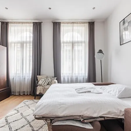 شقة Place Of Grace - 50 Meters From Dancing House براغ