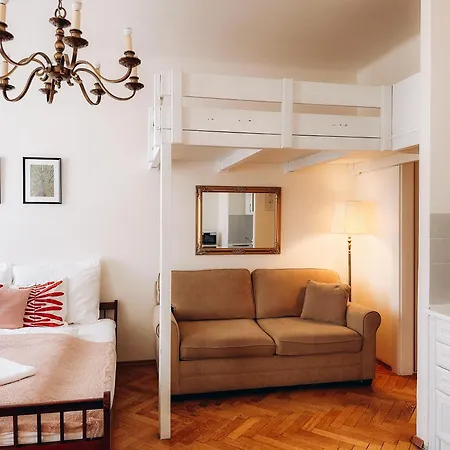 Elso Center * Praga