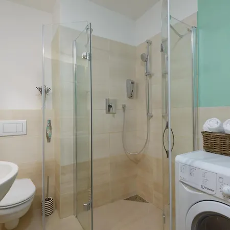 Apartamento Roy 2 Bdr With Castle View, Parking & Ac