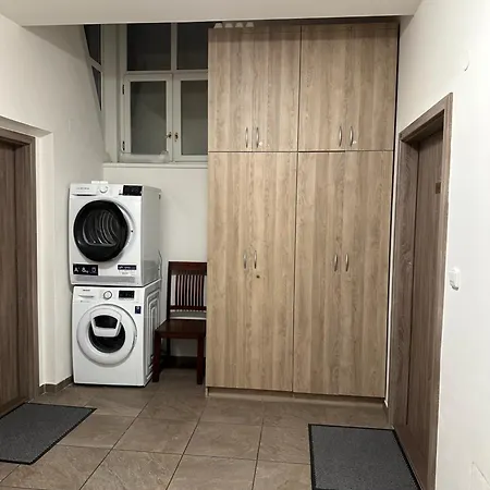 Aparthotel Karlova - Mostecka 10 St Depandance Praga