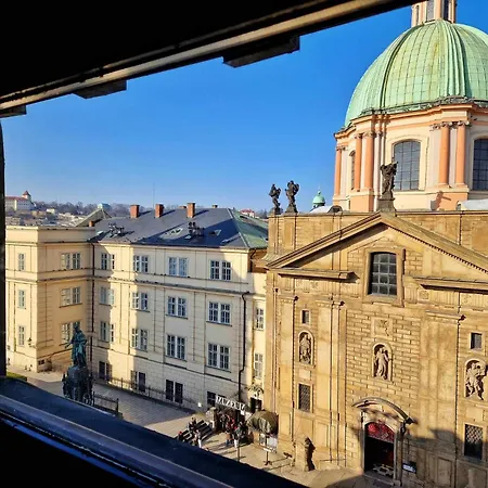 Apartament Karluv