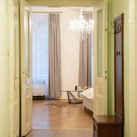 Cozy Flat By Wenceslas Square! *