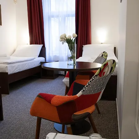 Old House Bed & Breakfast 3*