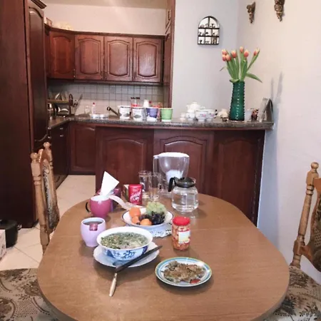 Apartment Stunning 2-bed In 4