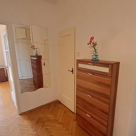 Na Slupi Sanctuary: Serene 2-bedroom Getaway