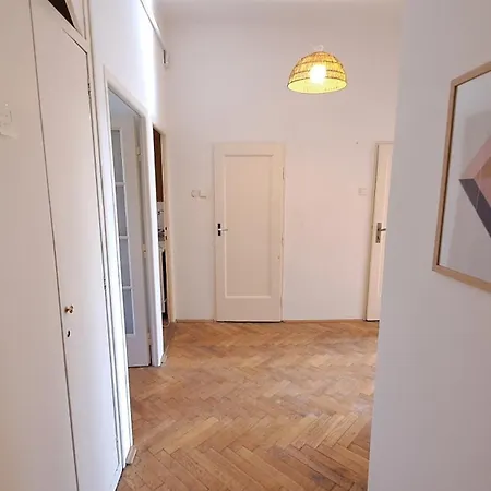 Na Slupi Sanctuary: Serene 2-bedroom Getaway