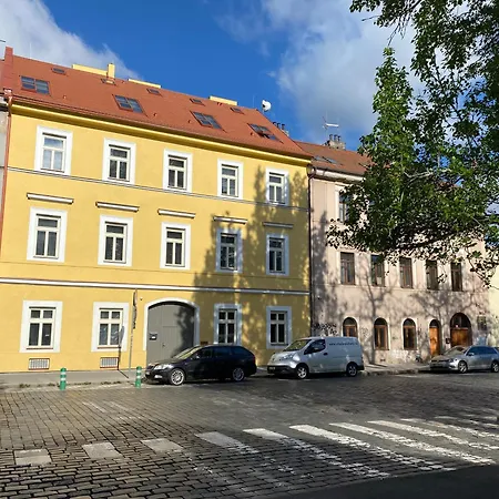 Honest Karlin Apart-hotel Praga