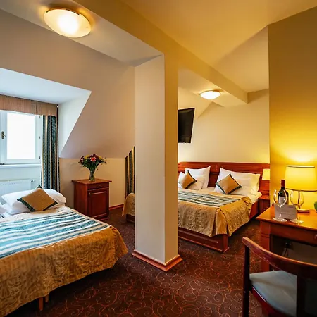 U Divadla Hotel 4*
