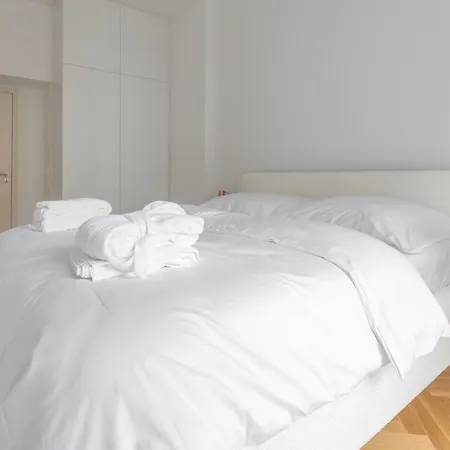 アパート In The Clouds Letna - Luxury With Romantic Balconies In Quiet Centre Of *