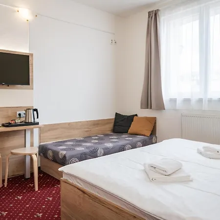 Centre Hotel 3*