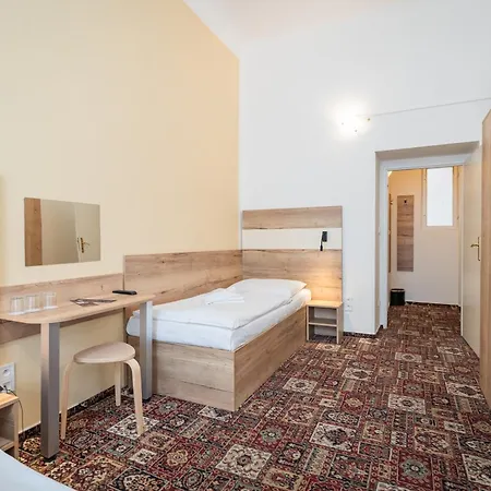 Hotel Centre 3*