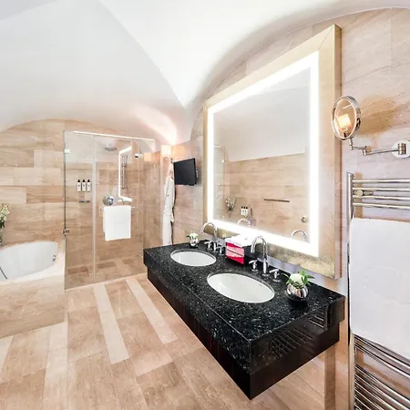 Mandarin Oriental, Hotell 5*